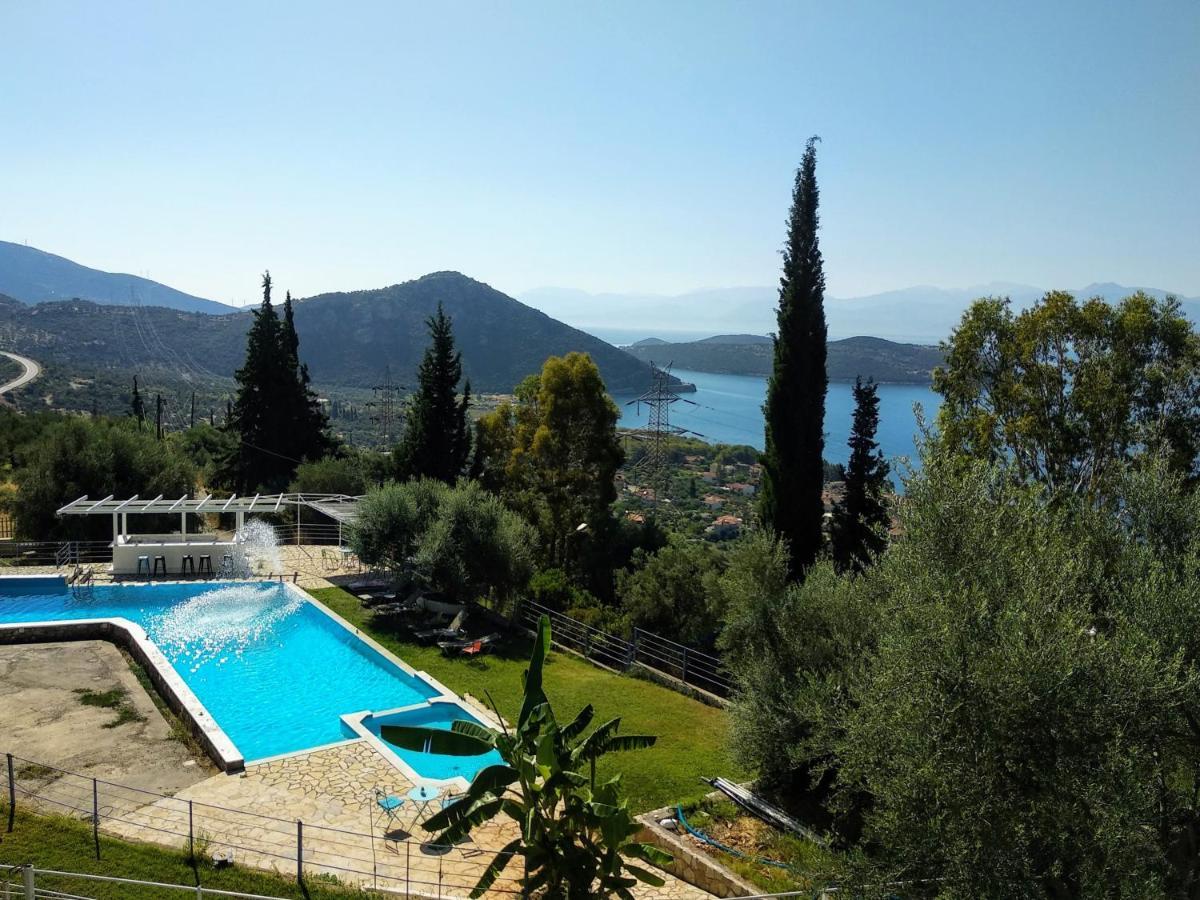 Hotel Theasis Paralia Sergoulas Buitenkant foto