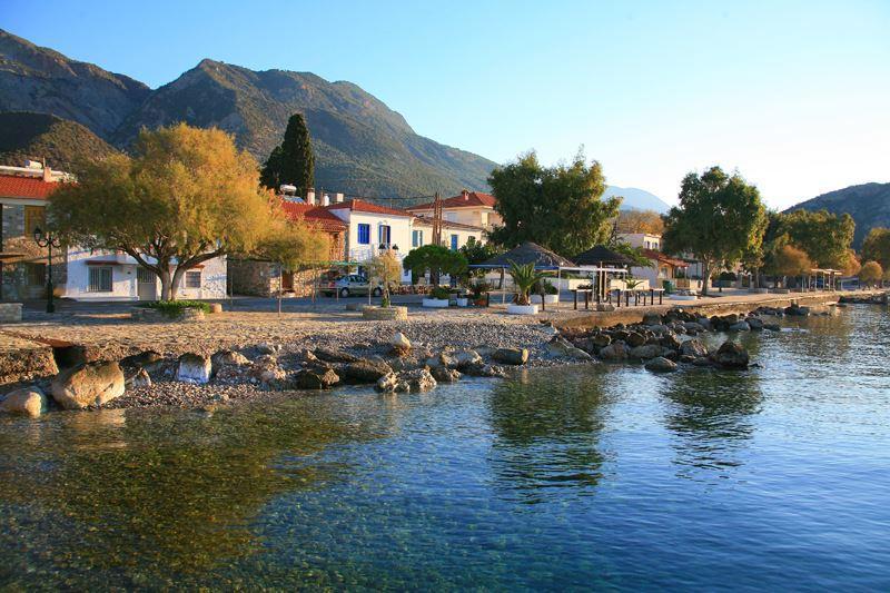 Hotel Theasis Paralia Sergoulas Buitenkant foto